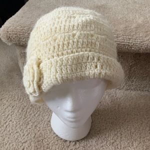 White Flower Crochet Hat